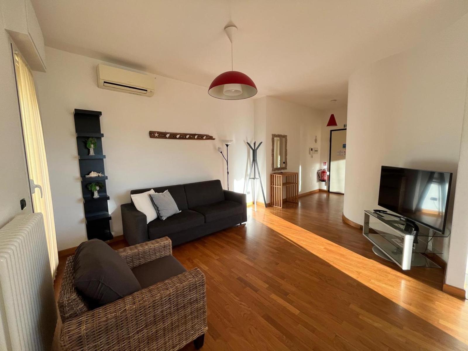 Dea Apartments ألبينغا المظهر الخارجي الصورة