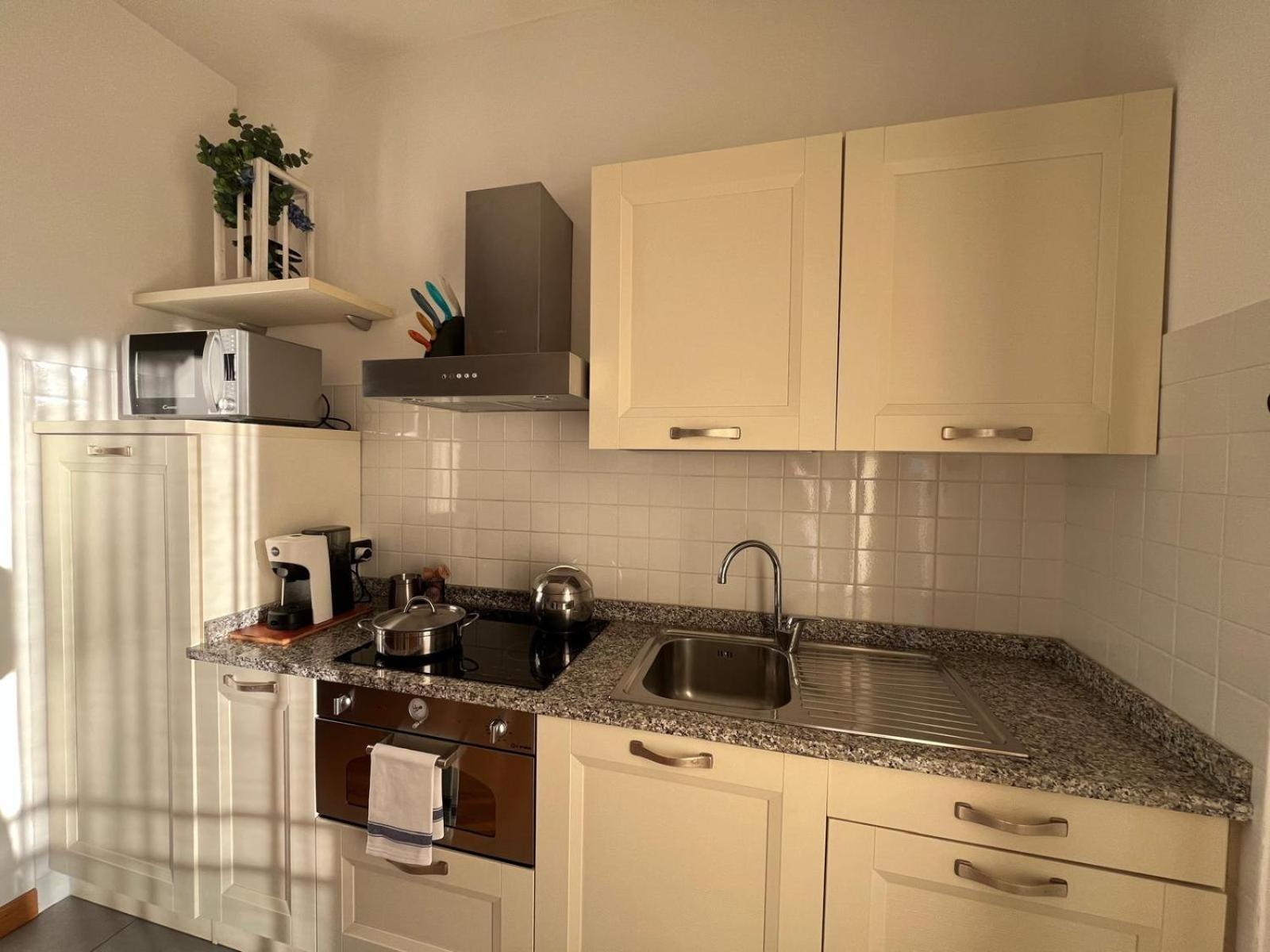 Dea Apartments ألبينغا المظهر الخارجي الصورة