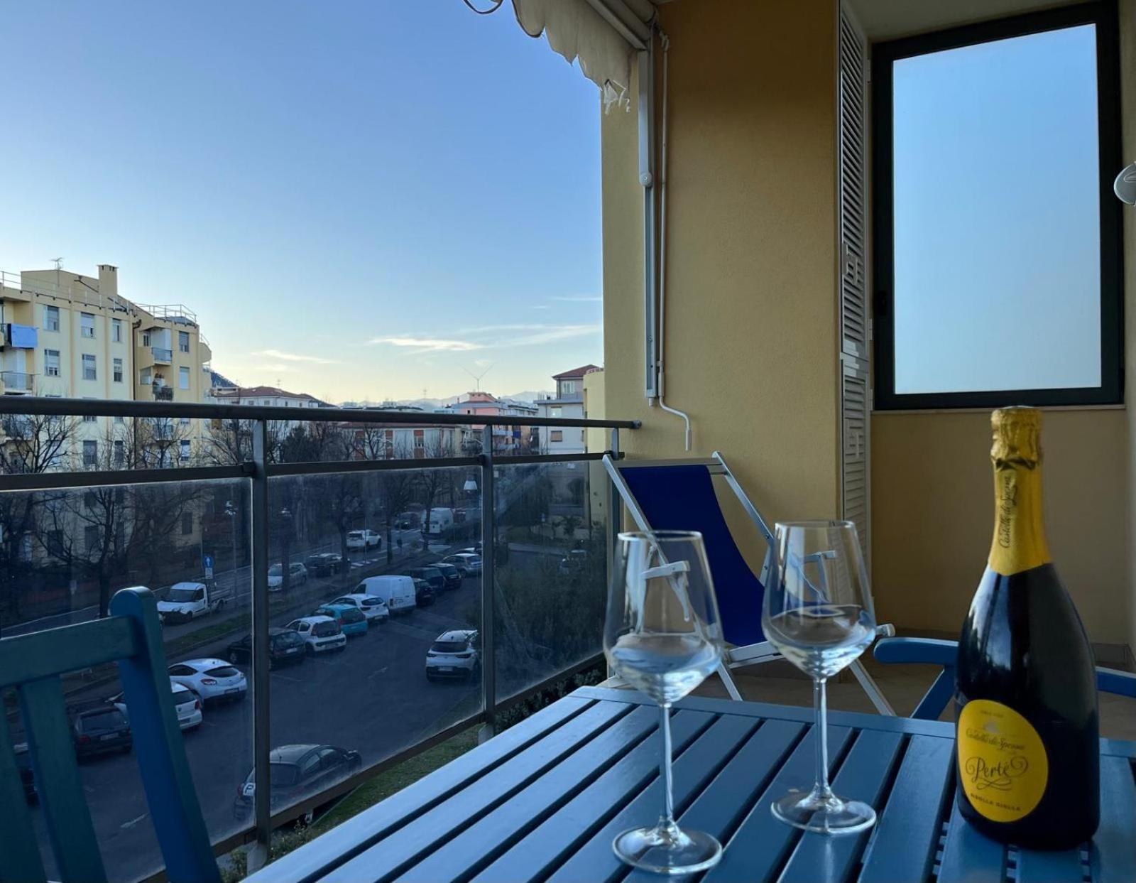 Dea Apartments ألبينغا المظهر الخارجي الصورة