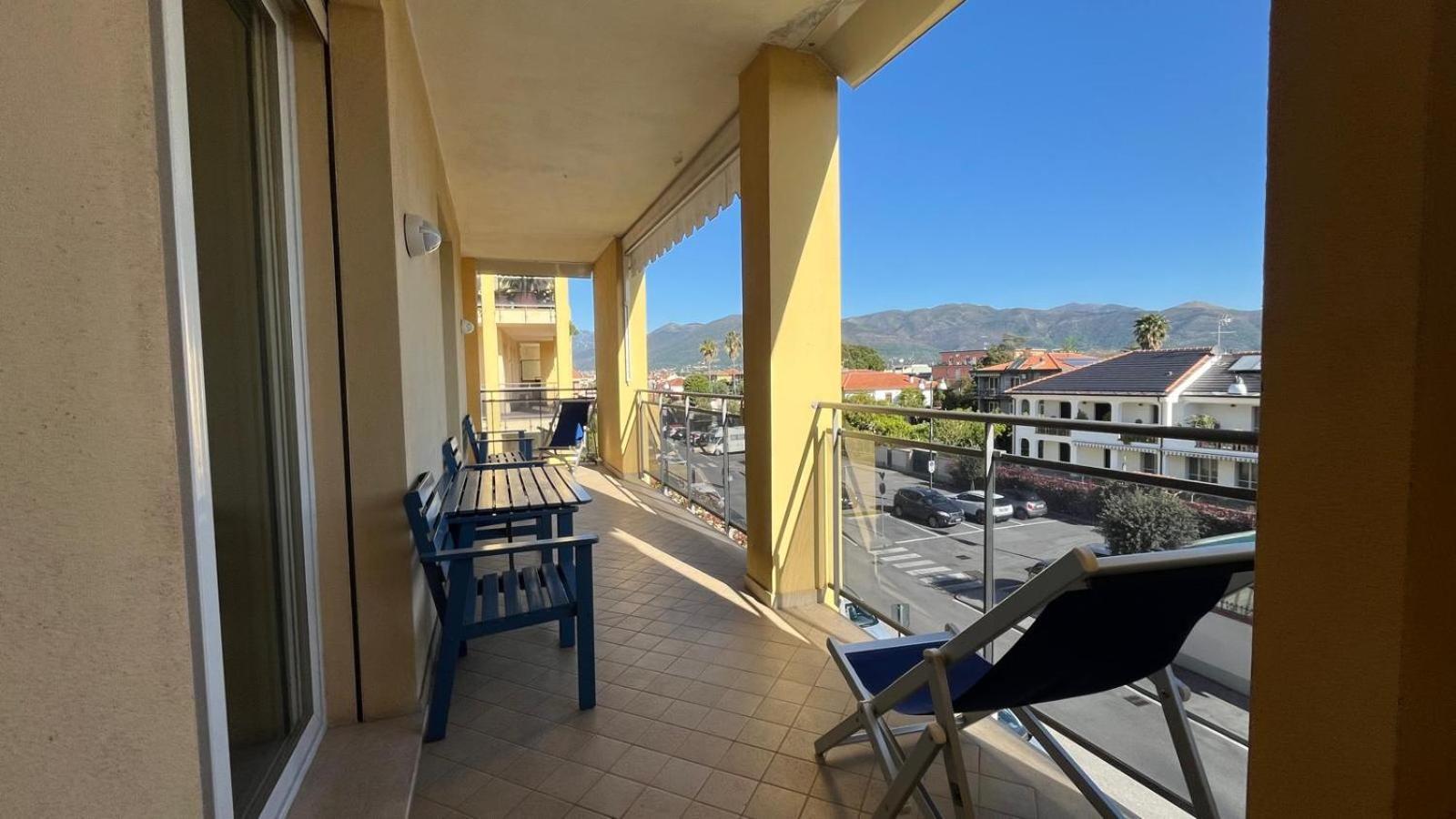 Dea Apartments ألبينغا المظهر الخارجي الصورة