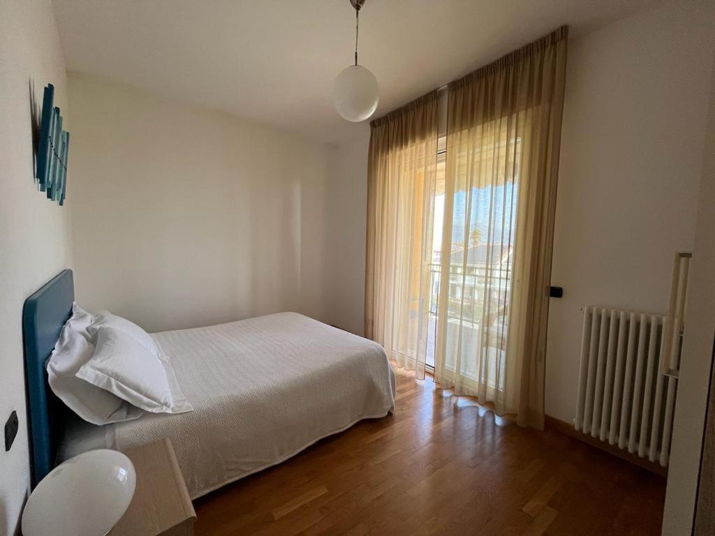 Dea Apartments ألبينغا المظهر الخارجي الصورة